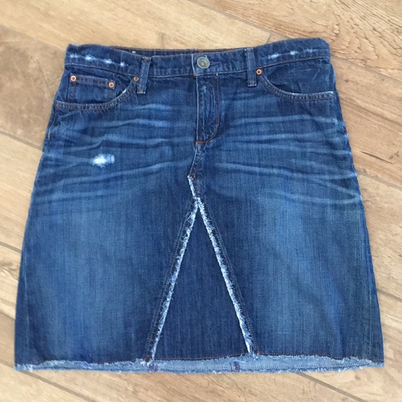 Banana Republic Dresses & Skirts - Size 28 banana republic distressed denim skirt Banana Republic Dresses & Skirts - Size 28 banana republic distressed denim skirt